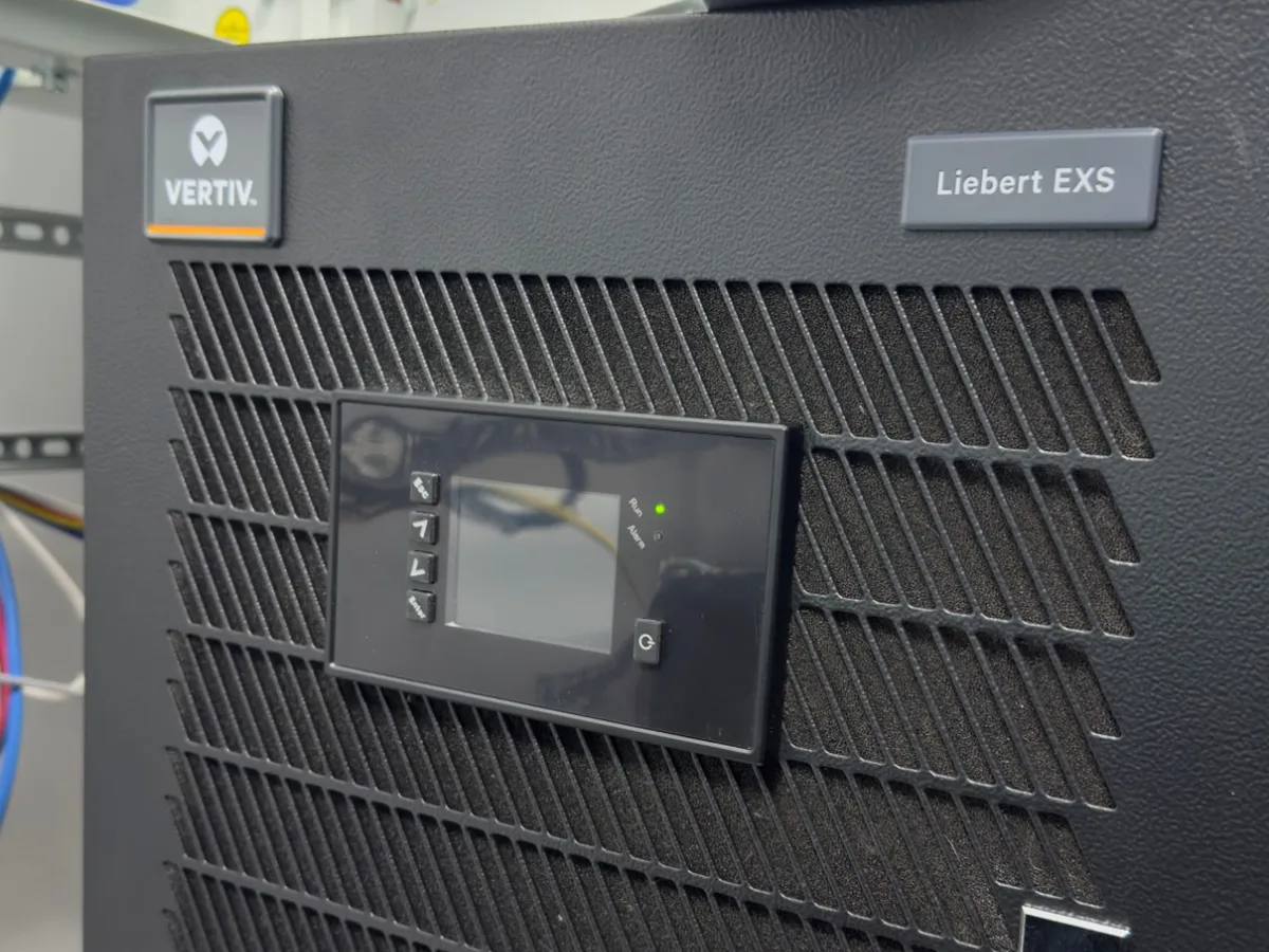 40 kW UPS, power line B (Vertiv Liebert EXS)